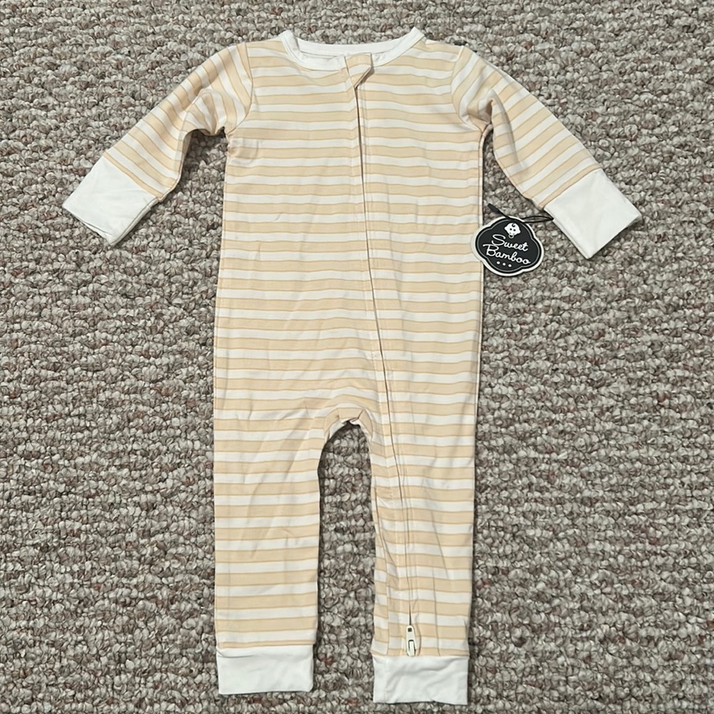 Sweet Bamboo Zipper Romper - 0-3M - NWT